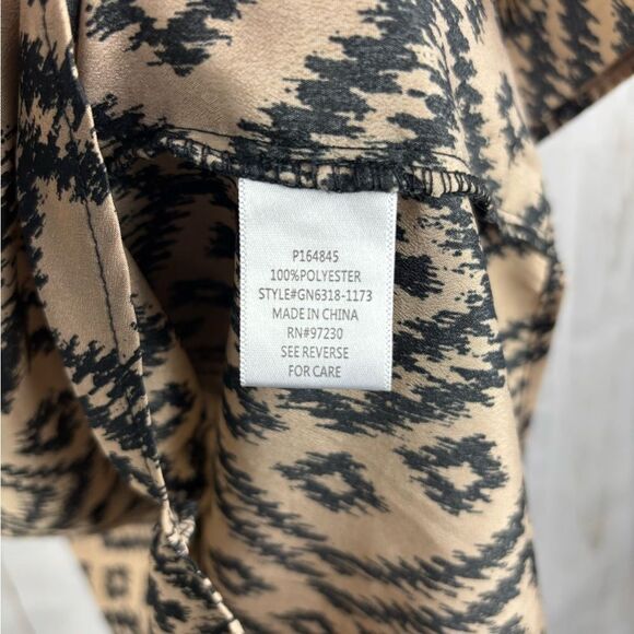 ‼️final must bundle‼️ Almost Famous Tunic Dress Roll Tab Sleeves Aztec - Picture 5 of 6